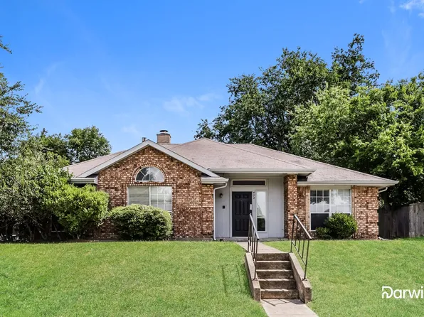 404 Derby Ln, Desoto, TX 75115