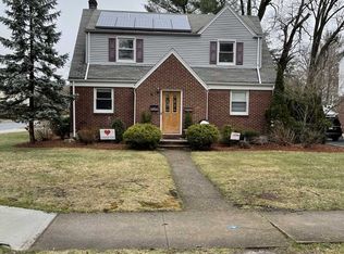 351 Gilbert St #2, Ridgewood, NJ 07450