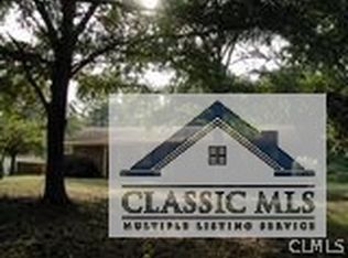 145 Airport Rd, Winterville, GA 30683