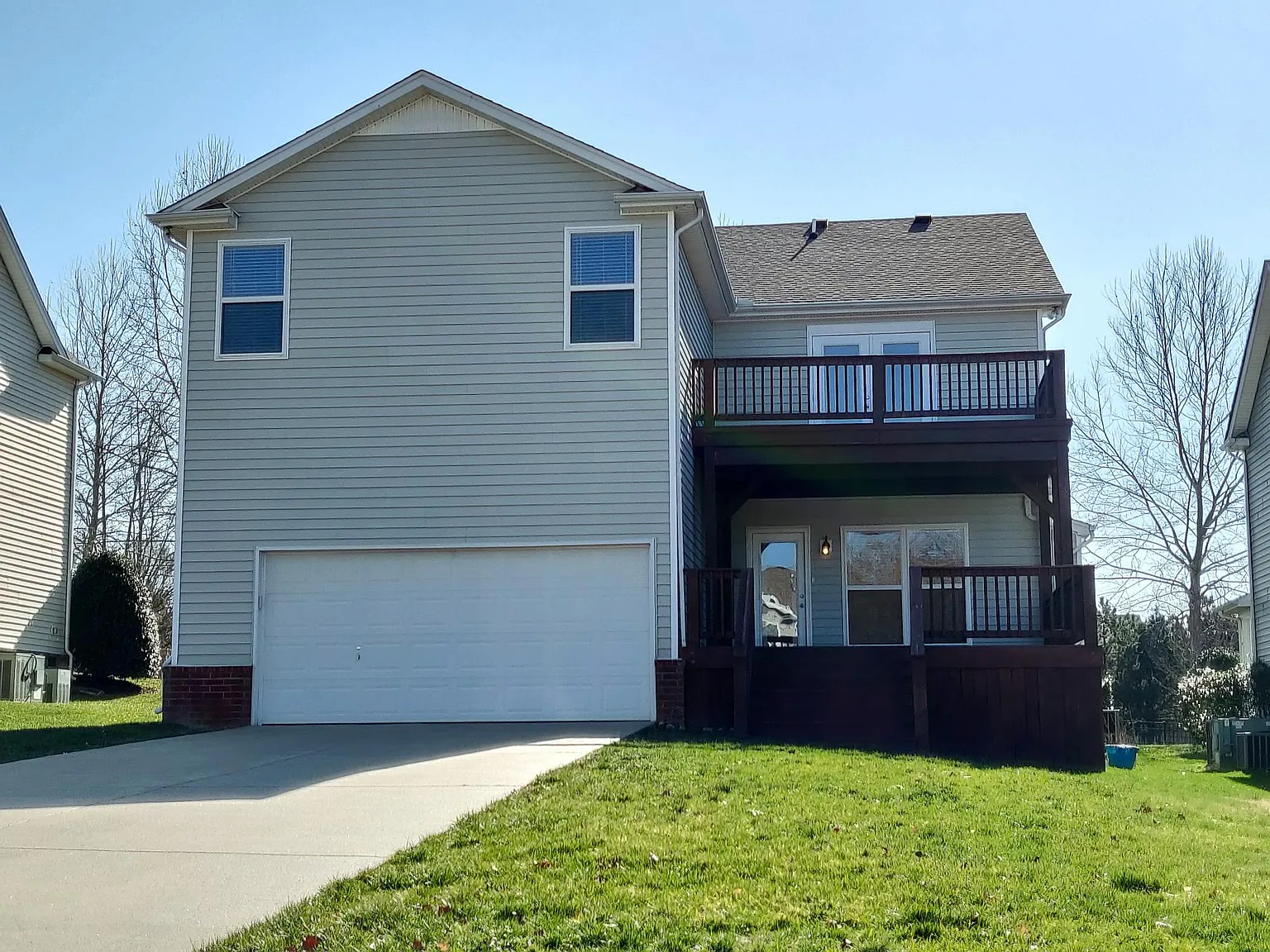 3 bed, 2.5 bath, 2622 sqft, $3,849 — Photo 4
