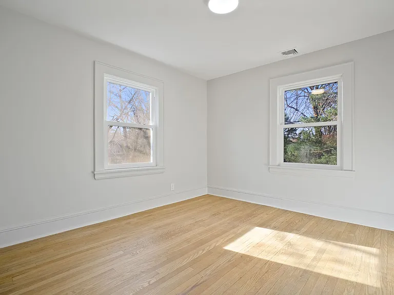 344 Marlboro Rd — Photo 17