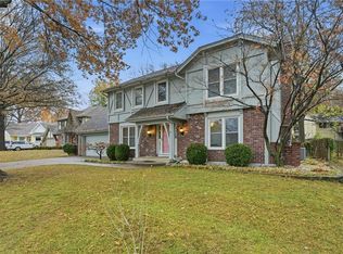 7917 Westgate Dr, Lenexa, KS 66215