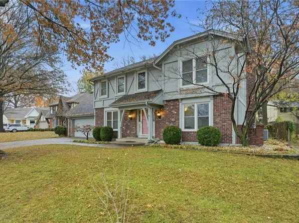 7917 Westgate Dr, Lenexa, KS 66215
