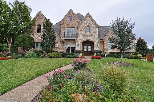 1st image of 203 Gallant Ct