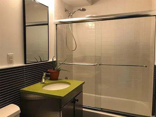 Sold by Douglas Elliman | media 22