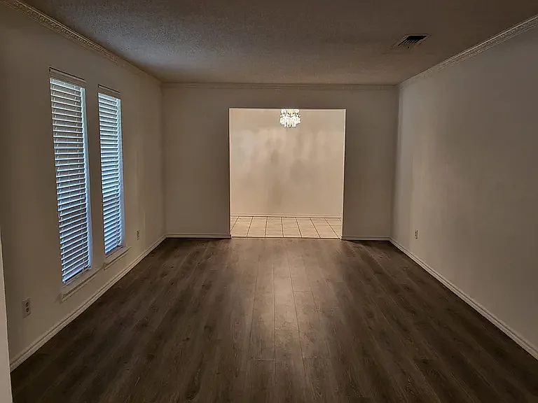 501 Northridge St — Photo 4