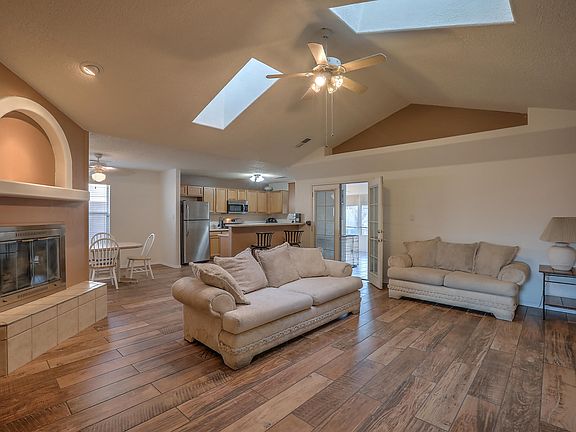 4th image of 1408 Mesa Wood Pl NW