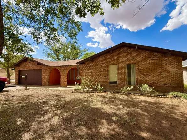1901 Jefferson Dr, Plainview, TX 79072