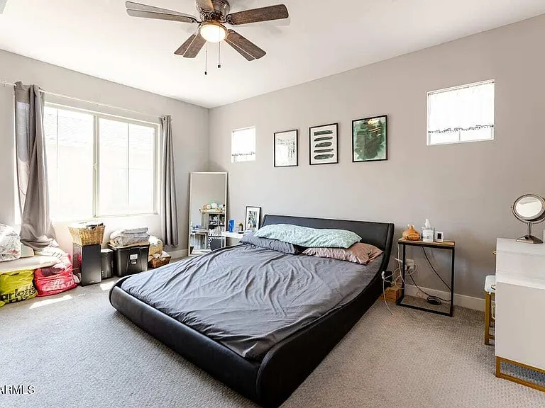 7043 E Portland St — Photo 22