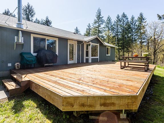 3rd image of 8909 357th St E