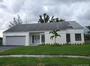 2740 Devonwood Ave, Miramar, FL 33025