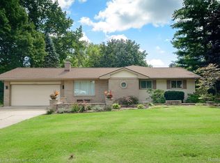 3061 Grouse St, Wixom, MI 48393