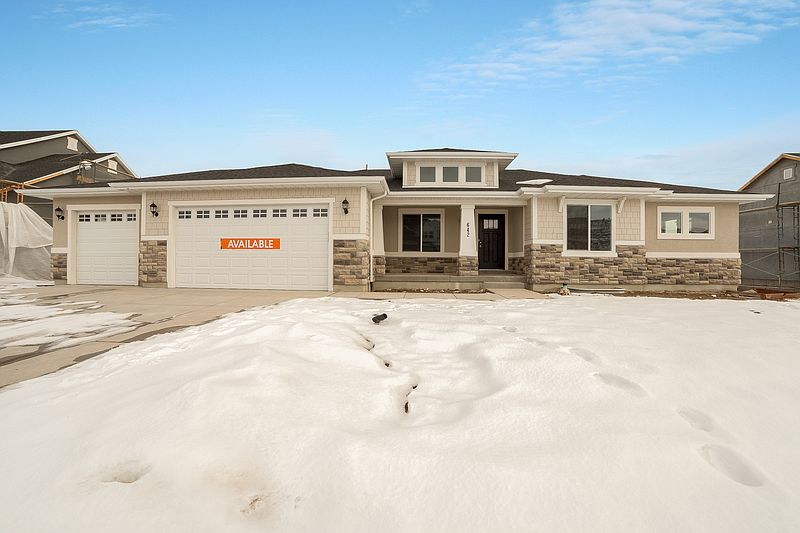 1st image of 642 N Echo Way