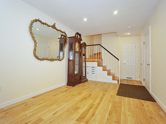 5th image of 25 Aspen Knolls Way