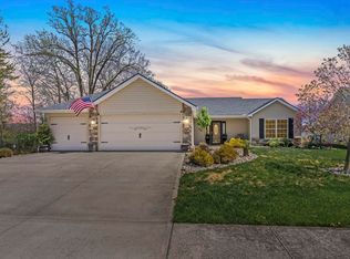 2292 Henry V Xing, Fort Wayne, IN 46818
