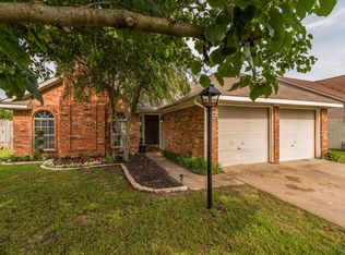1940 Timberline Ln, Sherman, TX 75092