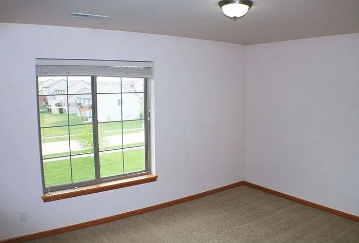 510 Pond View Dr #301 — Photo 13
