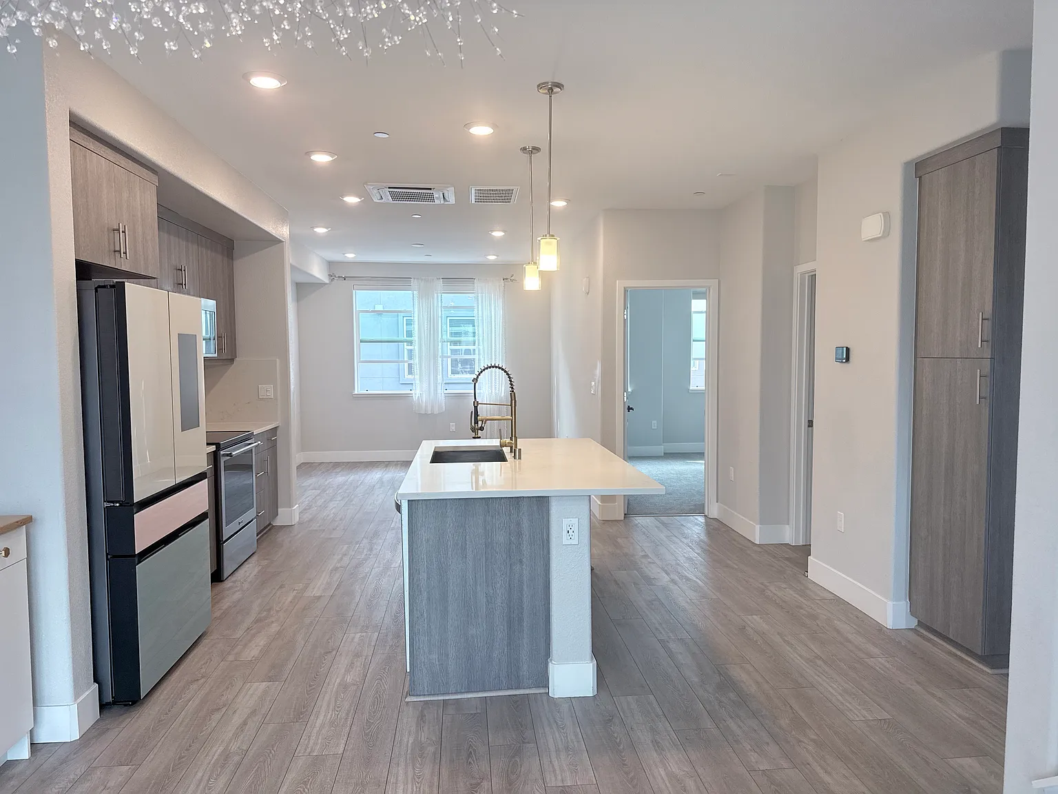3 bed, 1791 sqft, $5,450 — Photo 1