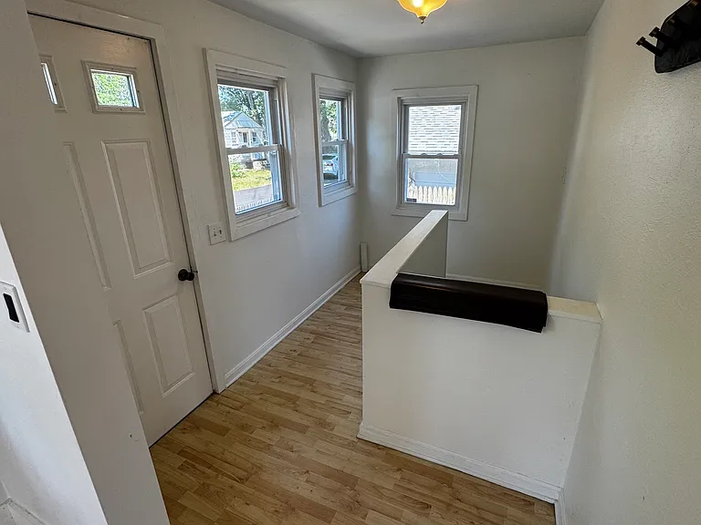 12 Hunter St — Photo 16