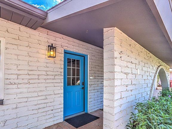 4th image of 8637 E CAMELBACK Road