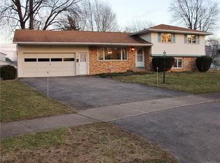 26 Abby Ln, Rochester, NY 14606