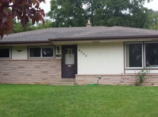 7232 Dartmoor Ave, Greendale, WI 53129