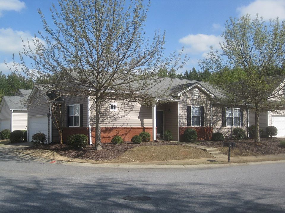 1st image of 304 W Oaks Trl