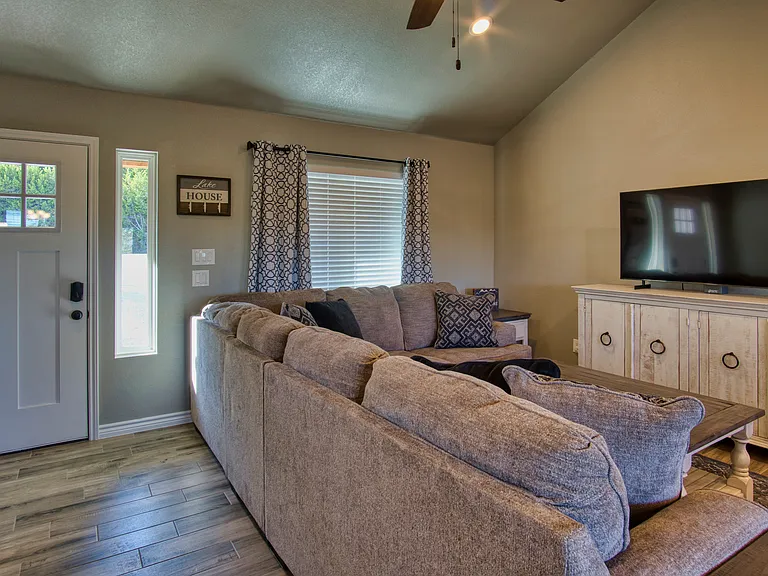 1139 Cedar Bnd — Photo 5
