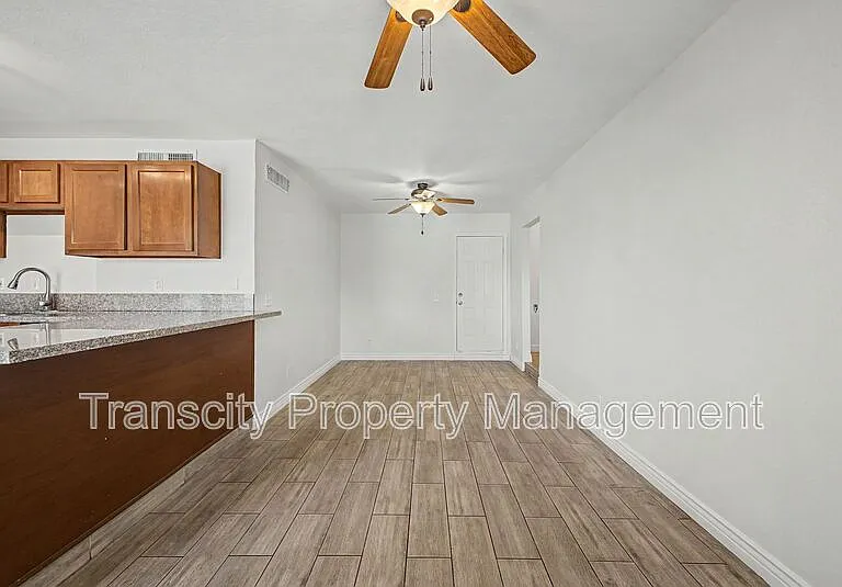 4328 E Saint Catherine Ave — Photo 6