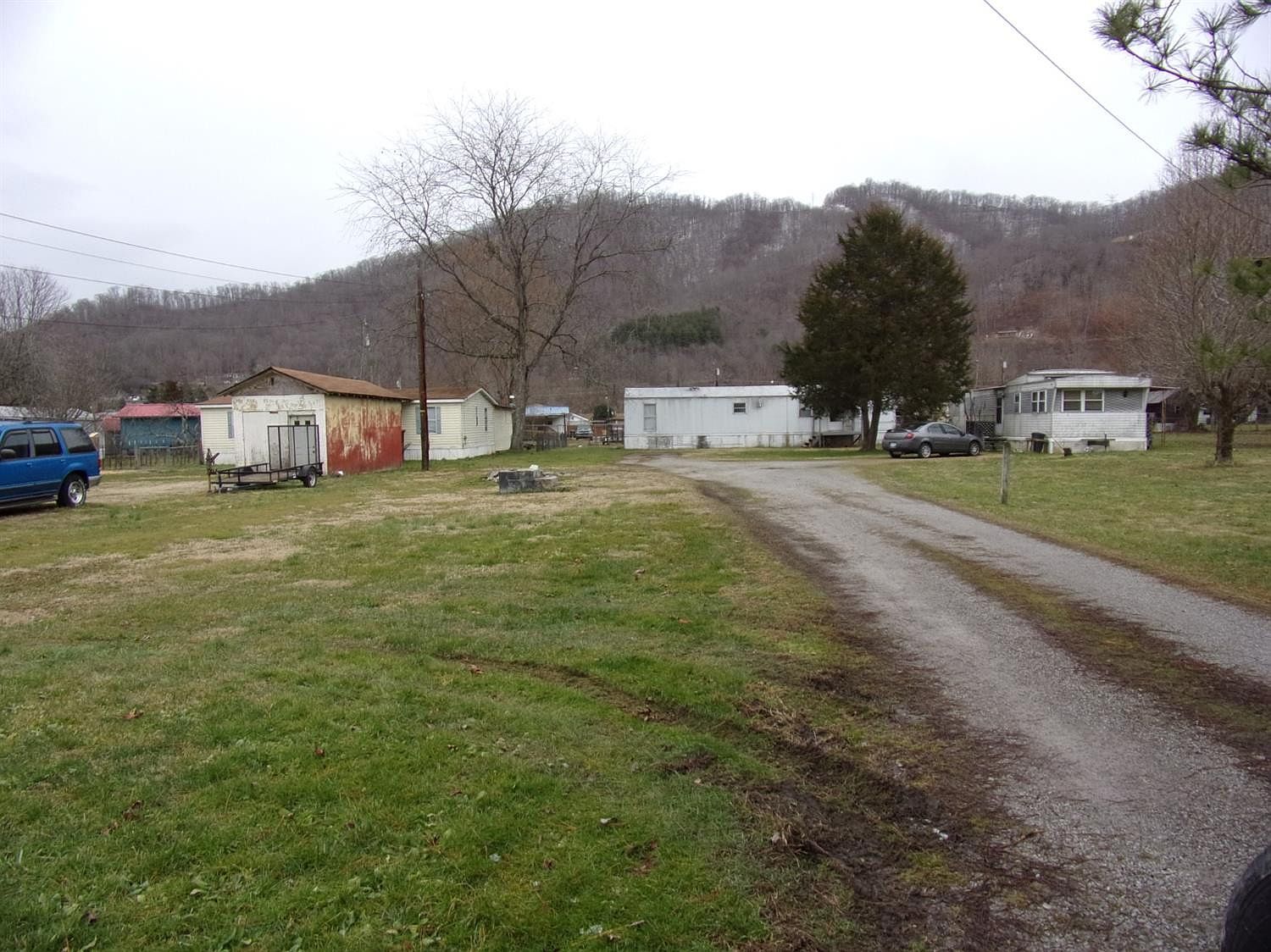 113 5th Rio Vista St, Loyall, KY 40854 Zillow