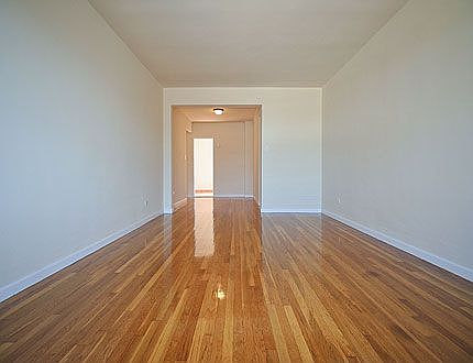 2nd image of 6311 Queens Blvd APT D25