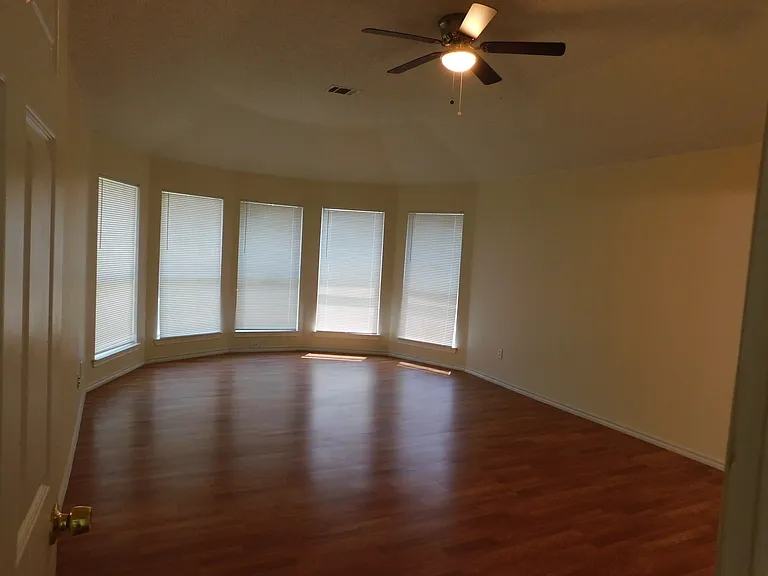 624 Elm Falls Pl — Photo 7