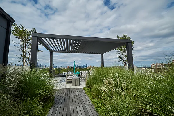 Rented by Lodger Corp | media 47