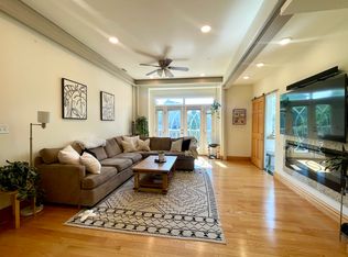 2451 N Artesian Ave #2, Chicago, IL 60647