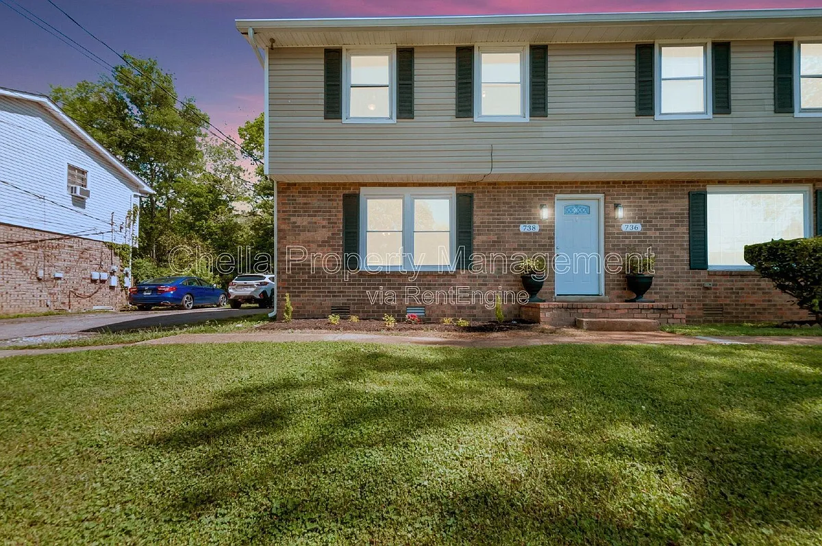 Building Photo - 738 McPherson Dr
