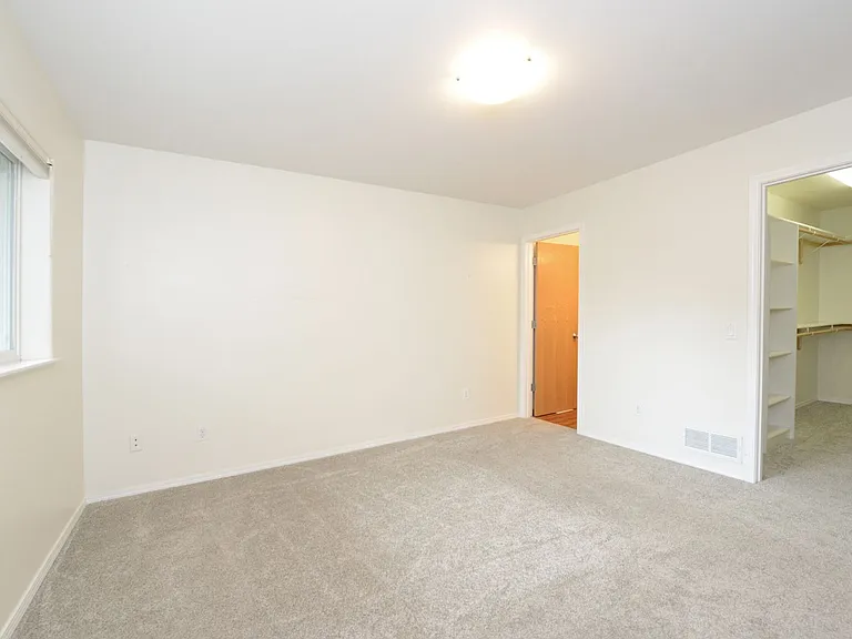 264 Dailey Ave #15 — Photo 9