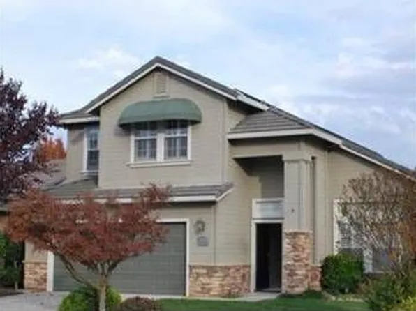 836 Sequoia Ct, Lodi, CA 95242