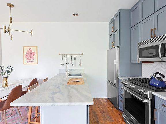 3rd image of 451 Bergen St APT 2B
