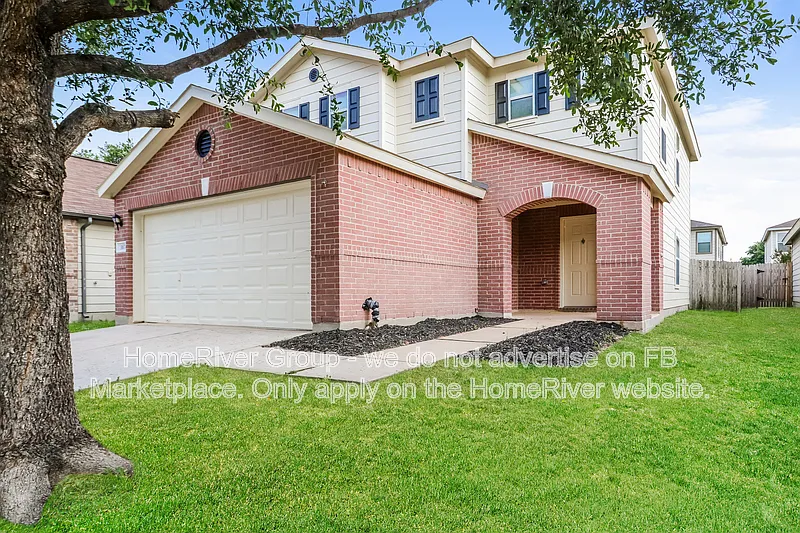 3 bed, 2.5 bath, 1886 sqft, $2,025 — Photo 2