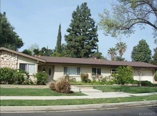 9717 Lasaine Ave, Northridge, CA 91325