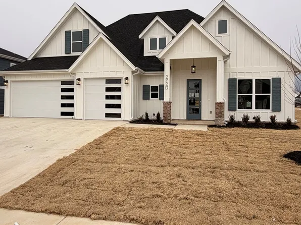 2720 Amaris Ave, Lowell, AR 72745