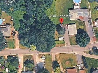 284 Lincoln St, Blackstone, MA 01504