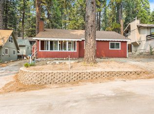 2530 Whispering Pines Dr, Running Springs, CA 92382