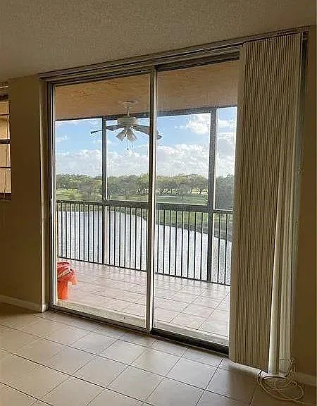 3001 W Rolling Hills Cir — Photo 1