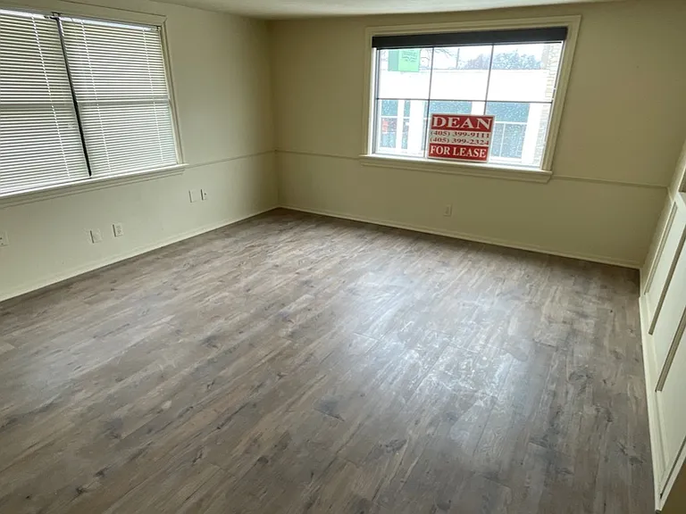 102 W Main St #2A — Photo 41