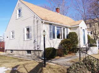 14 Indiana St, Worcester, MA 01604