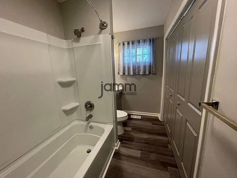 635 Yacavona St — Photo 14