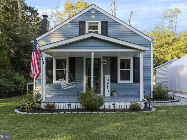 17830 Oak Ridge Dr, Hagerstown, MD 21740