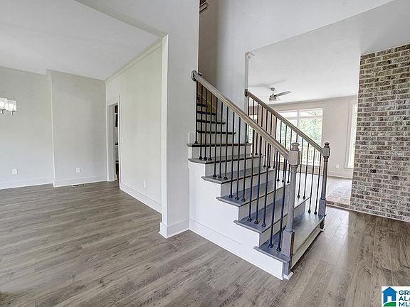4th image of 3416 Chatham Cir