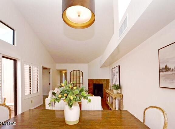 4th image of 6308 N Willowbrook Dr